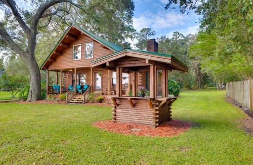 Pomona Park House | Lake Broward Cabin w/Private Boat Launch & Dock!