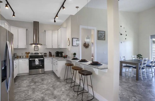Eustis House | Lake House minutes to downtown Mt Dora and Eustis
