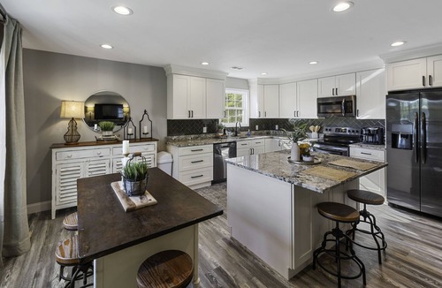 Leesburg House | LAKE HOUSE w/ Hot Tub - Bring your Boat, Jet Ski, Kayak, SUP and Fishing Pole.