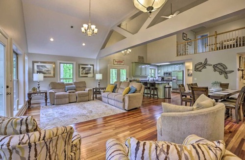 Jacksons' Gap House | Lake Martin Dock House | Fire Pit, Game Room, Deck