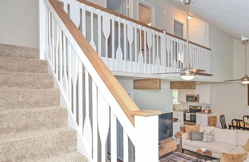 Alexander City House | Lake Martin Waterfront-quiet cove, boat ramp, dock and fenced dog friendly yard