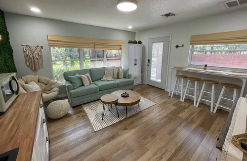 Lake Mary Cottage | Lake Mary Last-Minute Deal! Crystal Springs Adventure Awaits