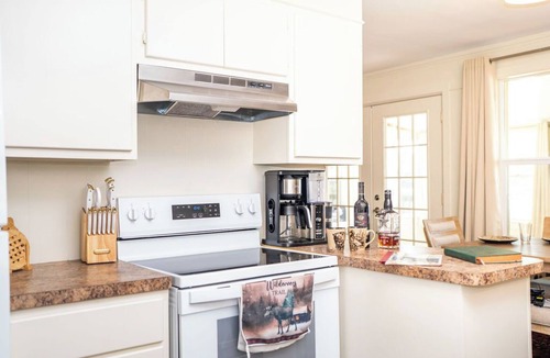 Jefferson House | Lake O' The Pines Lake Front Two Bedroom Home - A Slice of Paradise