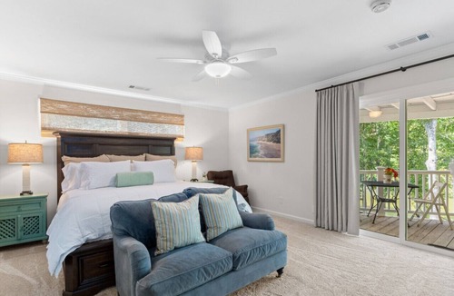 Eatonton House | Lake Oconee|Pet Friendly|4 King Suites|Kayaks +