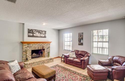 Umatilla House | Lake Smith Getaway w/Dock: Families Welcome!