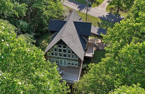 Northport House | ♥ Lake Tuscaloosa Retreat - Family Friendly - High Speed WiFi
