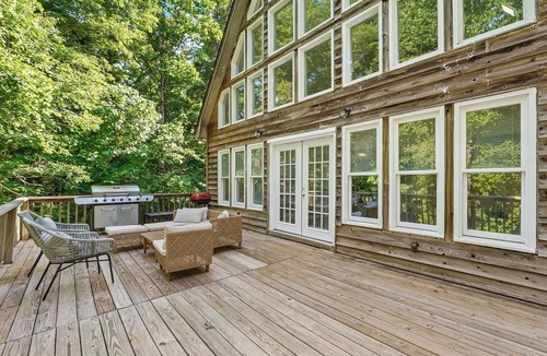 Northport House | ♥ Lake Tuscaloosa Retreat - Family Friendly - High Speed WiFi