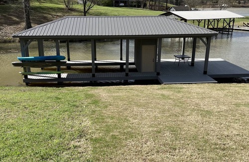 Northport House | Lake Tuscaloosa Waterfront home with Amazing Views 4 bed 4 bath + Gameroom