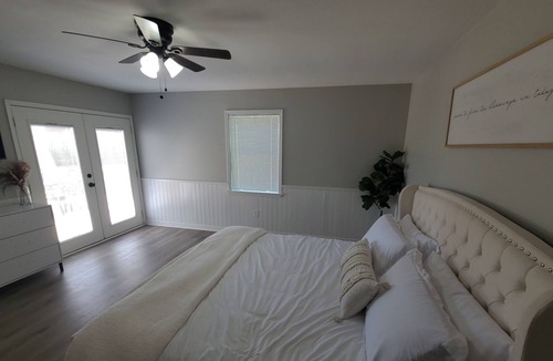 Natchitoches House | Lakefront 3bd Family Home - Up to 8 guests