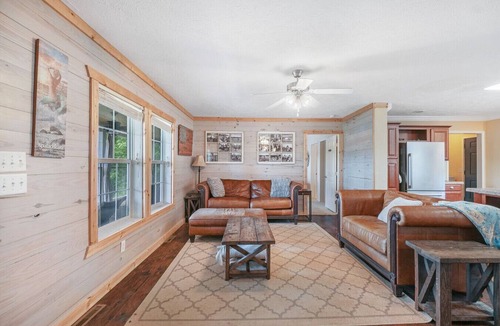 Dadeville House | Lakefront Retreat w Dock Boat Rental & Views!