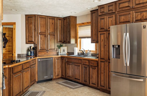 Kalkaska Cabin | Lakefront Sunset ORV Trail Hot Tub Dogs OK