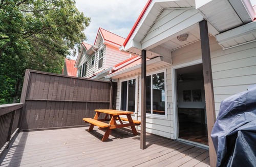 Wedowee House | Lakefront Villa 3/Dock Access