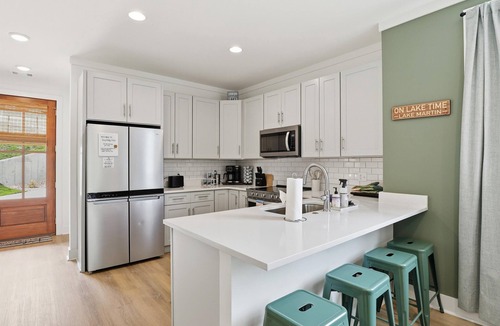Jacksons' Gap House | Lakefront Villa @ Bay Pines- Unit 8