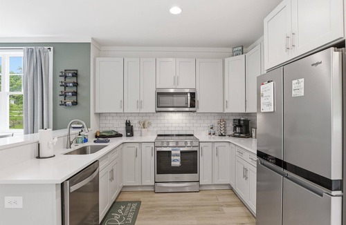 Jacksons' Gap House | Lakefront Villa @ Bay Pines- Unit 6
