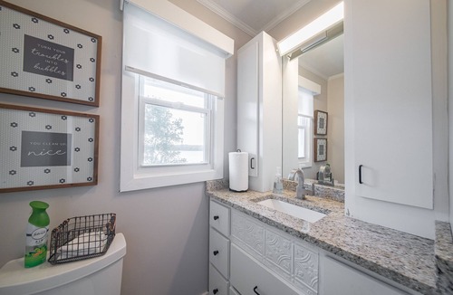 Columbus Cottage | Lakehouse, cozy, beautiful view of Lake Oliver, quiet and peaceful.