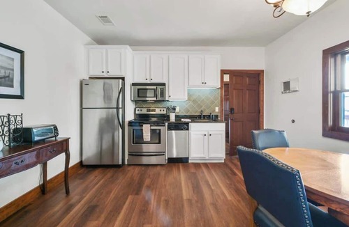 Lake Oconee Apartment | Lakeside Veranda Villa - 2Bed/2Bath in Cuscowilla