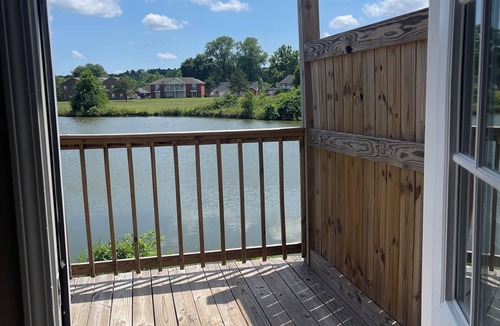 Starkville House | Lakeview Oasis: Charming 2-bedroom townhome with WiFi and AC in Starkville