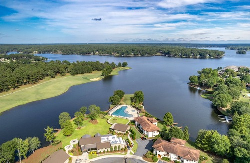 Eatonton Apartment | Lakeview Retreat at Cuscowilla, Resort-Style Living on Lake Oconee