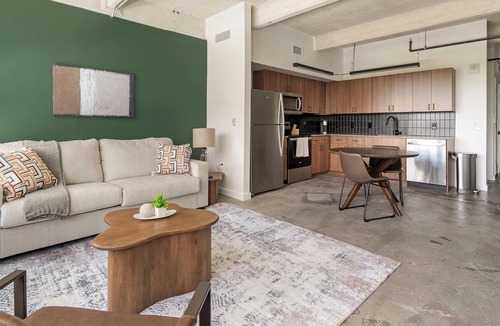 Urban Core Apartment | Landing | Amazing 1BD, Rooftop Lounge, Gym