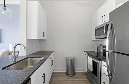 Pooler Apartment | Landing | Amazing 1BD, Yoga Studio, Gym
