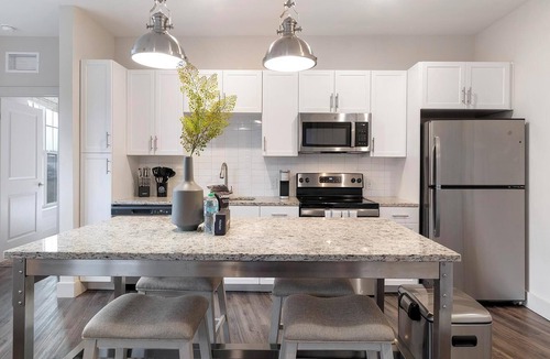 Florida Center Apartment | Landing | Amazing 2BD, Game Room, Gym