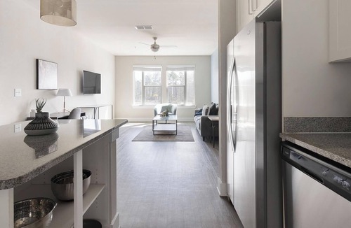 St. Johns Apartment | Landing | Amazing 2BD, Gym