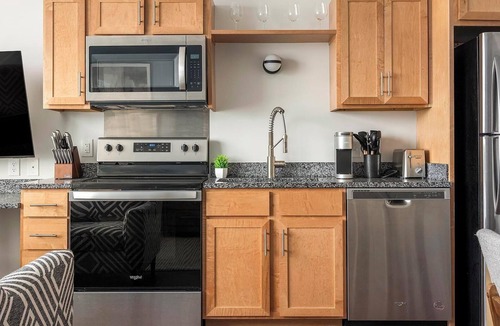 Five Points South Apartment | Landing | Amazing Studio, Gym, Yoga Studio