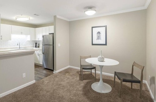 Mobile Apartment | Landing at Timber Ridge Apartments - 2 Bedrooms in Thornhill