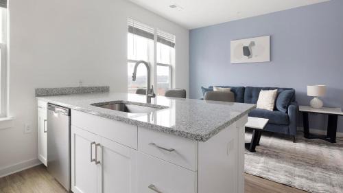 Rome Apartment | Landing Beautiful 1BD Gym Clubhouse