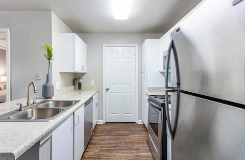 Tallahassee Apartment | Landing | Beautiful 2BD, Gym, Clubhouse
