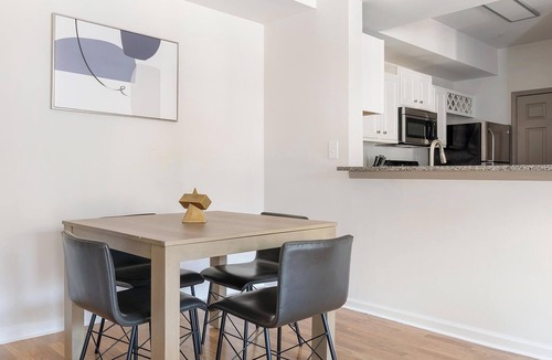 Piedmont Heights Apartment | Landing | Beautiful 2BD, Gym, Pool