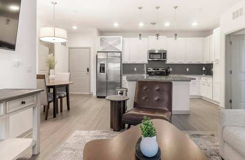 Apopka Apartment | Landing | Beautiful 2BD, Gym, Clubhouse