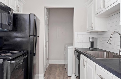 McDonough Apartment | Landing | Beautiful 2BD, Pool, Tennis Court