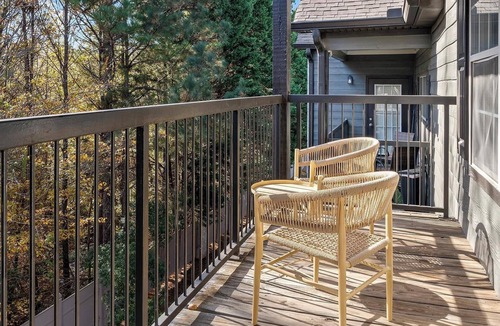 McDonough Apartment | Landing | Beautiful 2BD, Pool, Tennis Court