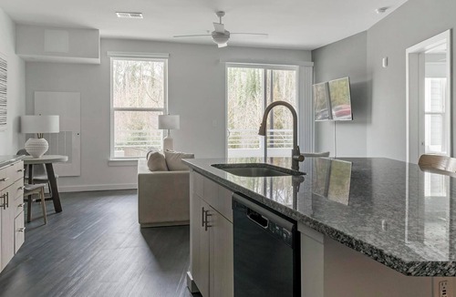 Decatur Apartment | Landing | Chic 1BD, Clubhouse, Gym
