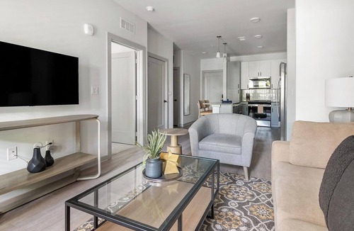 Springfield Apartment | Landing | Chic 1BD, Gym, Courtyard
