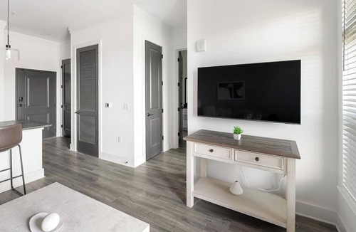 Pooler Apartment | Landing | Chic 1BD, Gym, Yoga Studio