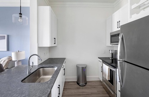 Pooler Apartment | Landing | Chic 1BD, Gym, Yoga Studio