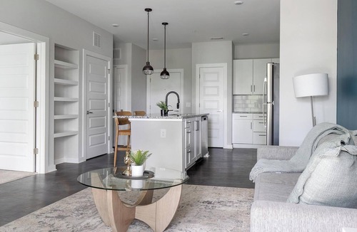 Mableton Apartment | Landing | Chic 1BD, Pool, Gym
