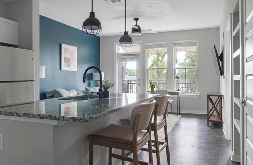 Mableton Apartment | Landing | Chic 1BD, Pool, Gym