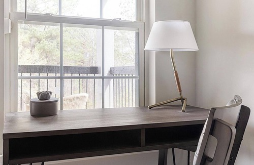 Stockbridge Apartment | Landing | Chic 2BD, Clubhouse, Gym