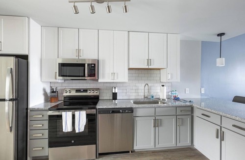 Northwest Pensacola Apartment | Landing | Chic 2BD, Game Room, Yoga Studio