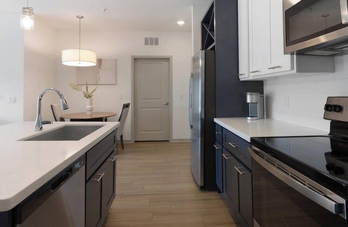 Apopka Apartment | Landing | Chic 2BD, Gym, Clubhouse