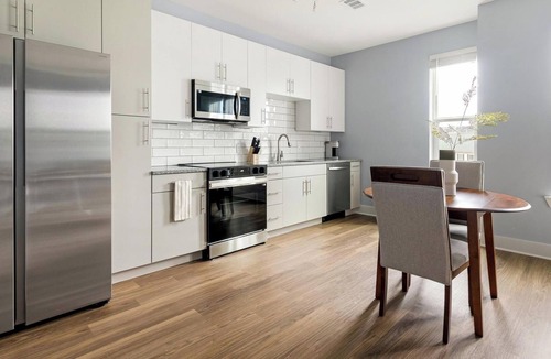 Sports Complex Apartment | Landing | Chic Studio, Clubhouse, Courtyard