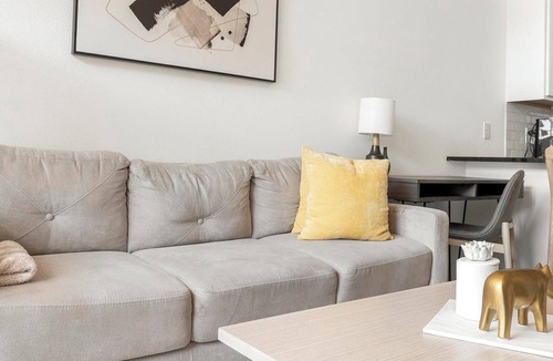San Marco Apartment | Landing | Incredible 1BD, Yoga Studio, Gym