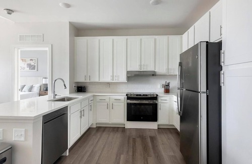 Belle Mina Apartment | Landing | Modern 1BD, Courtyard, Gym