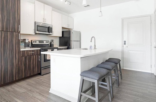 Fairvilla Apartment | Landing | Modern 1BD, Clubhouse, Gym