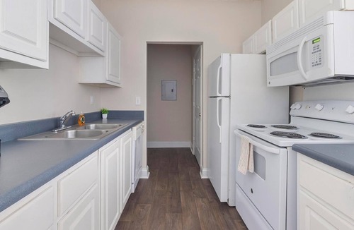 McDonough Apartment | Landing | Modern 2BD, Pool, Gym