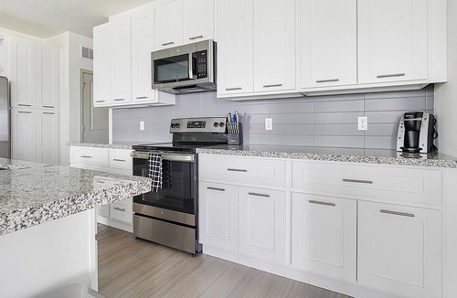 Apopka Apartment | Landing | Modern 3BD, Gym, Clubhouse