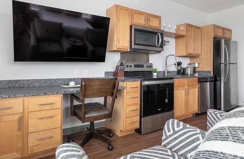 Five Points South Apartment | Landing | Modern Studio, Gym, Yoga Studio